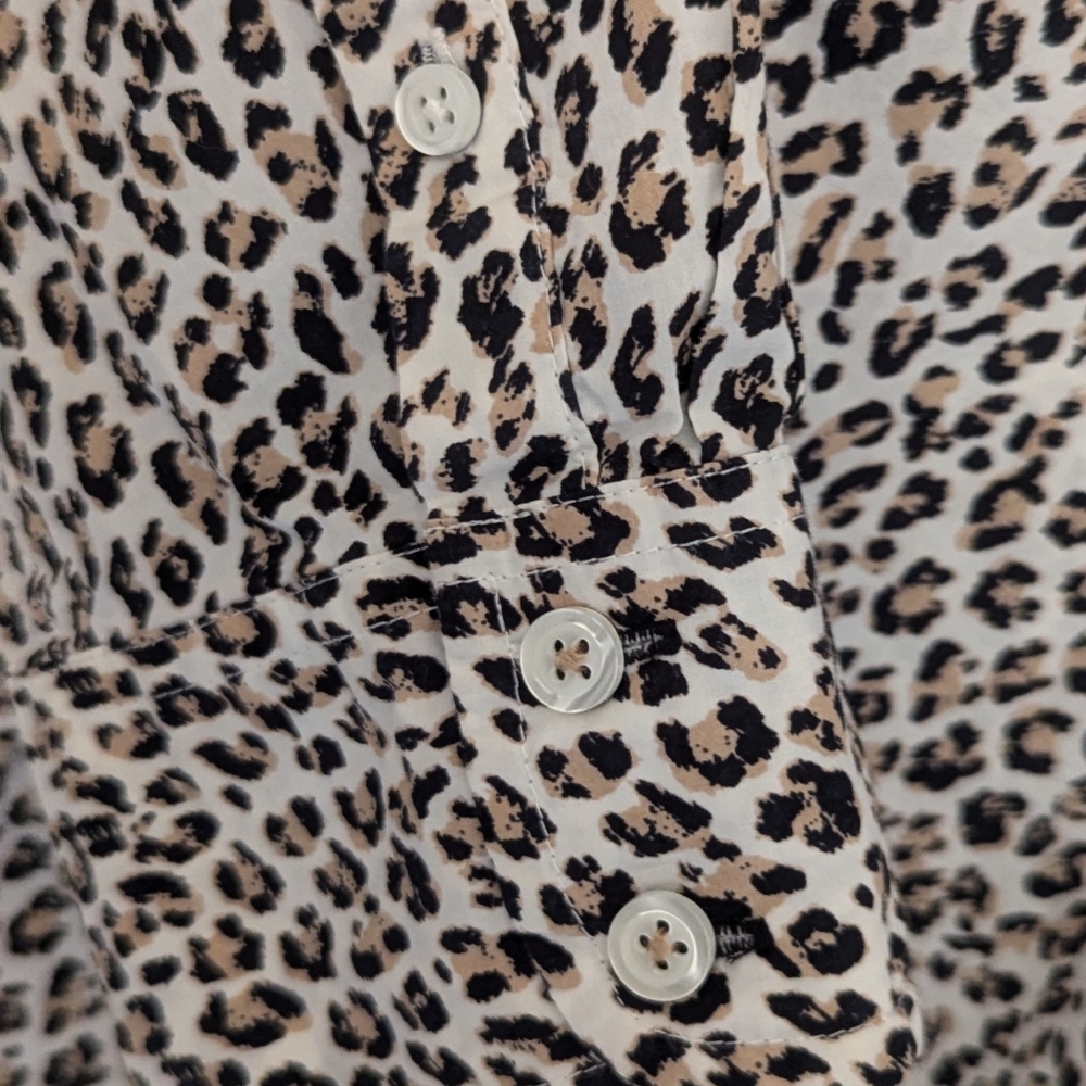 🐆 Talbots Leopard Print Blouse Shirt L Top Button Up - Picture 8 of 13